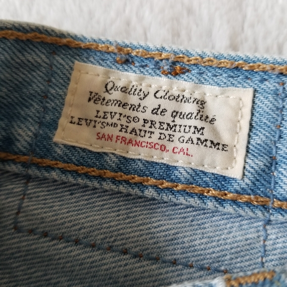 LEVI'S 501 Original Fit High Rise Shorts Size 26 - Luxor Heat Light Wash - Picture 6 of 11